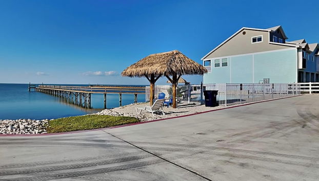 All Decked Out by Miss Kitty’s - Foto 2, Servicios del alojamiento