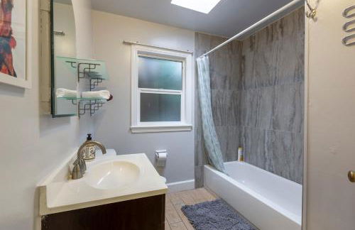 @ Marbella Lane 5BR House in Downtown Redwood City - Foto 15