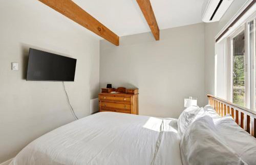 Walk to the Village, Hot Tub, SHARC pass, AC, Games, Bikes, Grill, Pet-Friendly - Foto 33