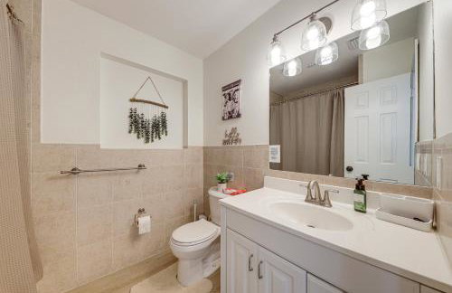 Game Room, Patio! Lake Worth Beach Family Retreat - Foto 19