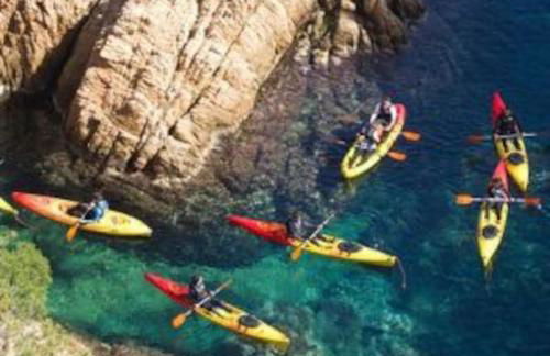 Villa Mediterránea con Cinco Dormitorios y Piscina - Foto 43