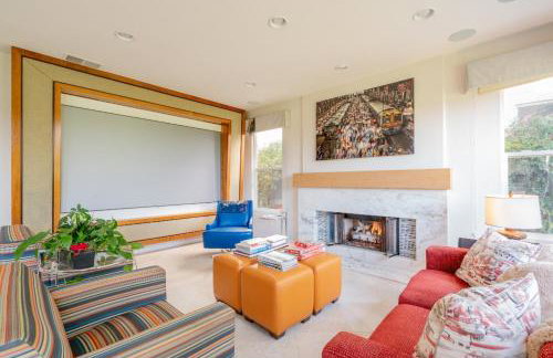 Luxe Family Villa ,116 inch Theater, Yard , Near Beaches - Photo 7
