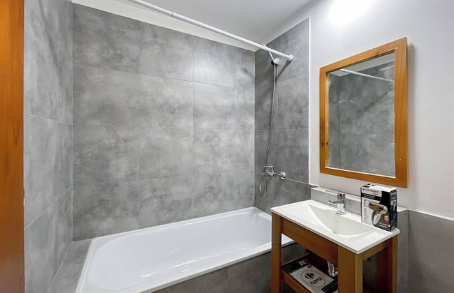 Modern Almagro Apartment for 4 Guests With Balcony and Full Amenities - Foto 12