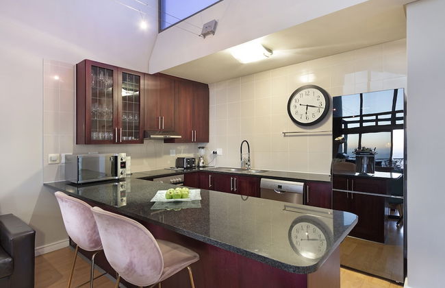 Penthouse F23 Seaside Village - Photo 12