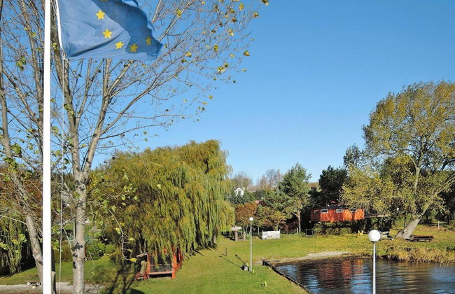 Holiday Home by the Lake - Photo 23