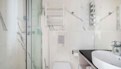 LE BEAU MARAIS - Luxury Apartments, AIR COND, LIFT - Photo 5, towels