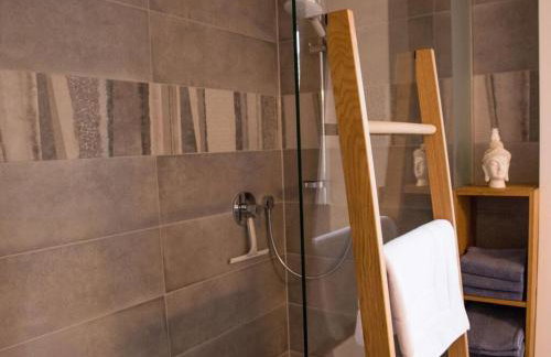 Emerald - Holiday Home for - Foto 34