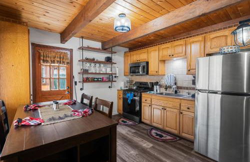 Shepherd's Cabin - Gambrel cabin, spacious while still being cozy and inviting! - Foto 11