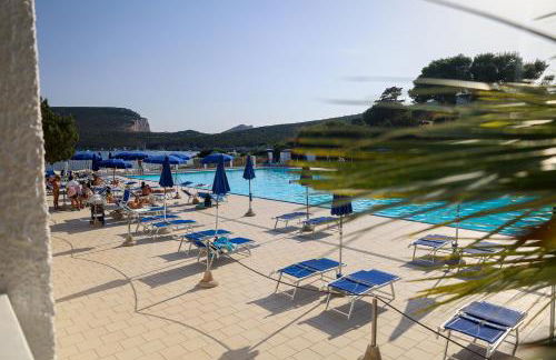 Elegant apt in a resort with pool and private beach - Foto 43