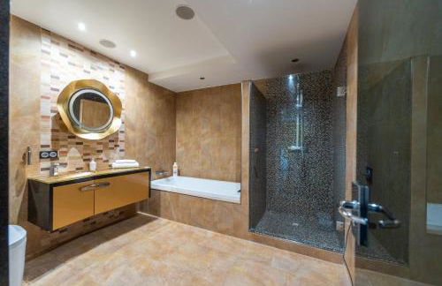 Luxury Vacation Villa - Photo 61