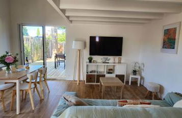 LesOyats33 - Maisonnette avec accès Piscine - Foto 6