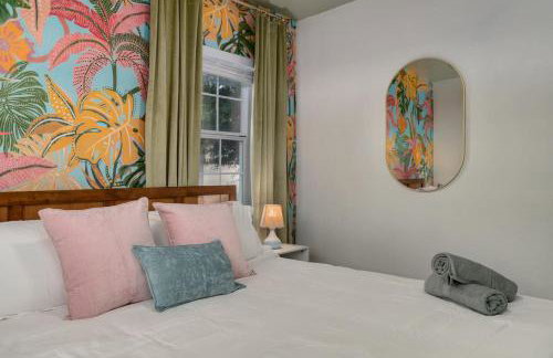 10 Minutes to Downtown with Jacuzzi, Pool Table, Ping Pong, and BBQ - Foto 33