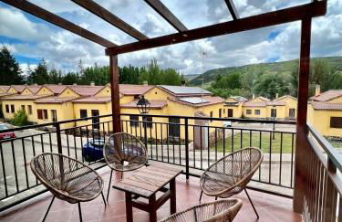 Entre Piñas - Foto 1