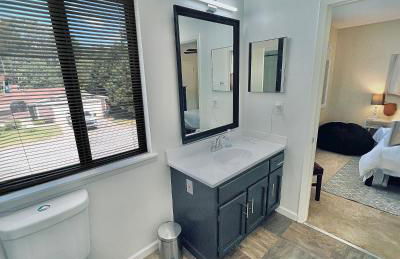 Big, Tidy, Cushy, & Activities - Foto 10