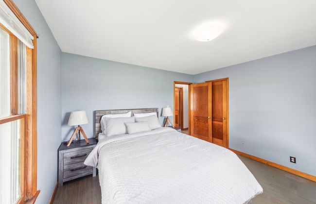 Stowe Retreat Mountain Views & Fenced Backyard by RedAwning - Foto 9