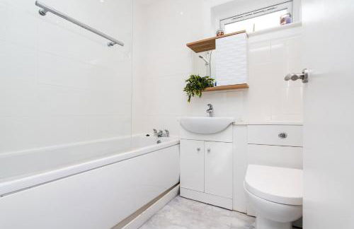 2 Bedroom House-Free Parking - Photo 24