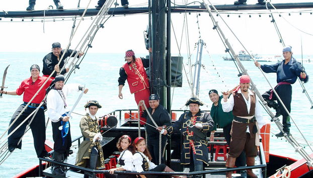 Captain Hook Show Piraten und Abendessen - Foto 3