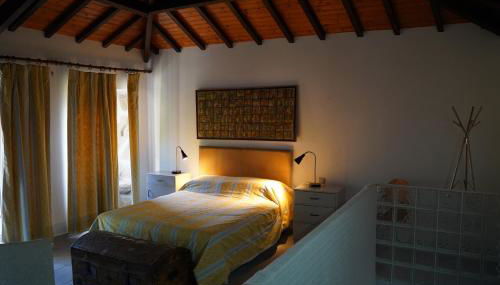 Lemon Tree Cottage at Terrus Winery - Photo 2