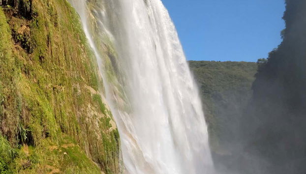 Rappelling at the Tamul Waterfall - Foto 4
