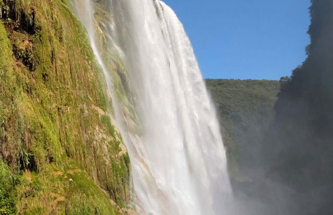 Rappelling at the Tamul Waterfall - Foto 4