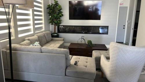 Modern Paradise - walk to beach- sleeps 10 - Foto 5