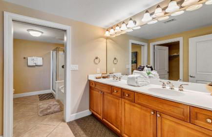 Harbor Landing 203B - Spacious Condo with views of the Harbor and Gulf - Foto 44