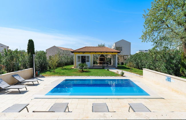 Bright Apartment With Communal Pool - Foto 12