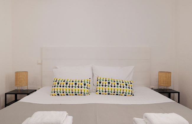 Coastal Bliss Apartments - Photo 10