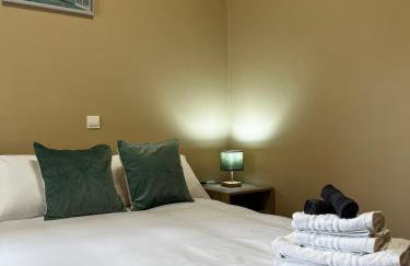 Papadakis Family Home - 2 BR Apartment - Photo 2