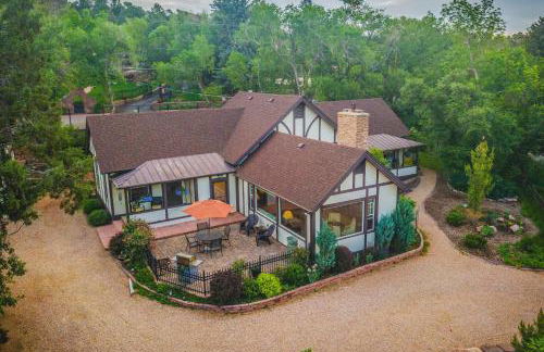 Spacious Manitou Home with Views in Central Location - Foto 27