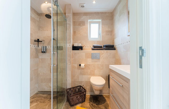 Holiday Home in Kaatsheuvel With hot tub - Foto 18