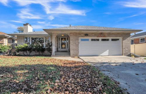 Spacious 2 bedroom home in Niles, Illinois with office, full kitchen and 2 baths - Foto 1