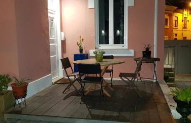 Luxurious Pink House and Parking - Foto 50