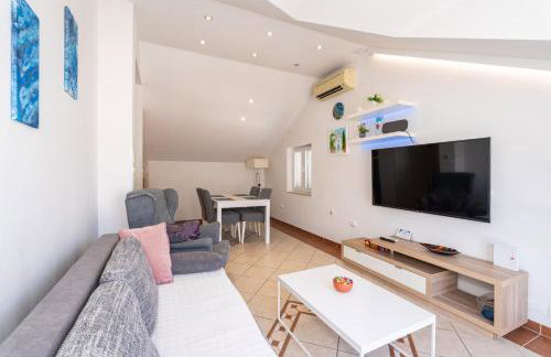 RITA - Charming 2-Bedroom Apartment with sea view, Slano - Foto 15