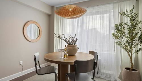 The Chelsea - Airy King 1BR with Queen Sleeper and Free parking - Foto 2