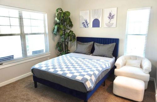 Trenton Sky Suite, Comfort, Pool, Gym, Gated Access - Photo 17