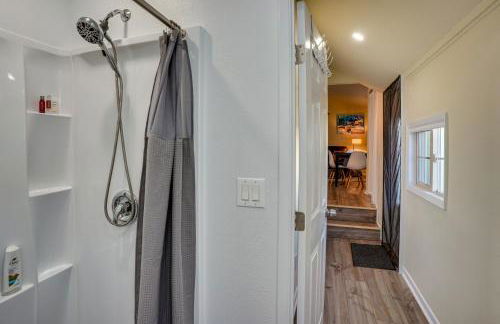 Avalon Cottage Less Than Half-Mi to Beaches and Crescent Ave - Foto 16