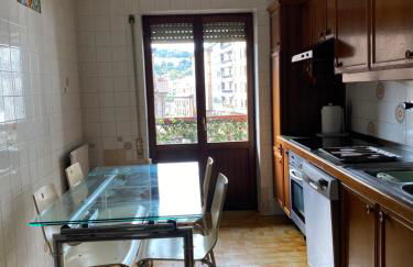 HomeOffice with Church Views - Foto 18