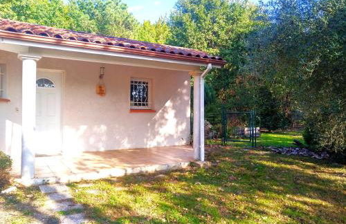 Le Parc Jean Édouard - Spa avec jacuzzi privé - Superbe villa 4 chambres - 9 couchages - 6 lits - Poêle - Parking - Climatisation réversible- Terrasse ombragée et grand jardin - Foto 18