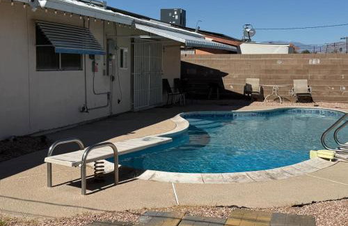 Vintage Apt Private Pool Oasis Sleeps 6 5 Min DT - Foto 9
