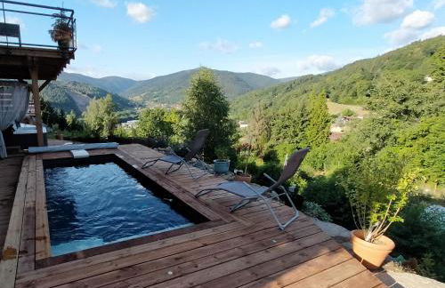 Au chalet de JO avec accès à l'espace piscine et jacuzzi - Foto 3