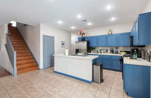 3000sqft House 8beds 3bath Pool jacuzzi Bbqj - Foto 42