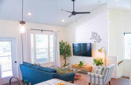 The Lotus Suite Newly Built Upscale Central - Photo 19