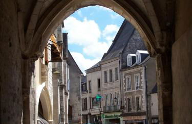 Logement indépendant dans cité médiévale - Foto 14