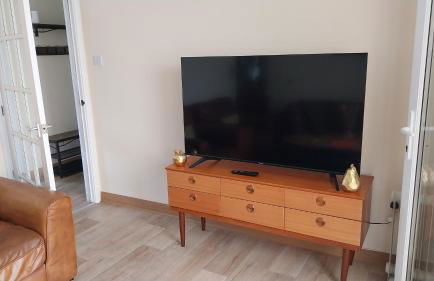 Beautiful 3-Bed Bungalow Kessingland rural retreat - Photo 28