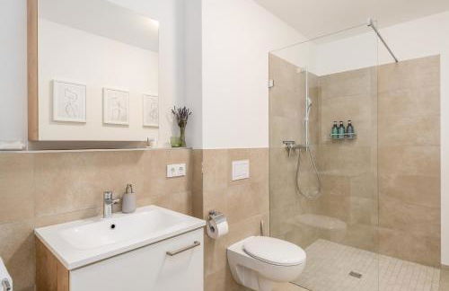 SHINY HOMES - City Center with Parking Place - Foto 34