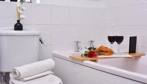 Highwoods Haven Luxury Stay with Garden and Parking - Foto 4