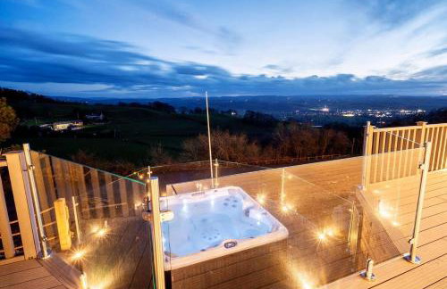 Lux Manor Sleeps 30 - Pool Sauna Hot Tub Cave - Foto 43