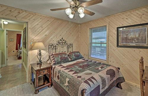 Secluded Edgemont Getaway with Huge Outdoor Deck! - Foto 19