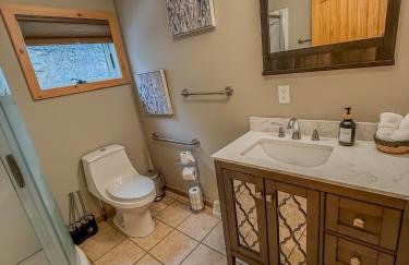 Modern Lakeview Escape - Foto 10